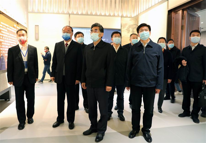 调整大小 EE5A5585 调整大小 EE5A5585